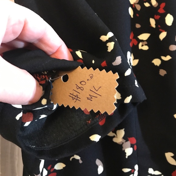 Matrushka Construction Black Floral Print Short Sleeve Maxi Dress - Picture 10 of 10